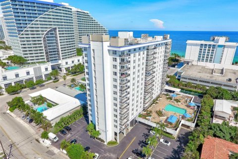 Condominio en alquiler en Fort Lauderdale, Florida, 1 dormitorio, 76.09 m2 № 1883790 - foto 27