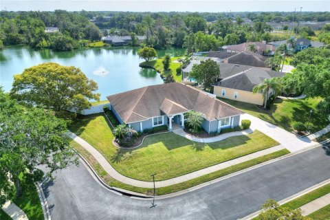 Casa en venta en Lakeland, Florida, 4 dormitorios, 221.11 m2 № 1634436 - foto 2