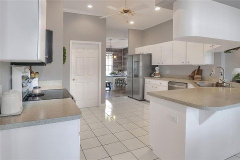 Casa en venta en Lakeland, Florida, 4 dormitorios, 221.11 m2 № 1634436 - foto 16