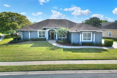 Casa en venta en Lakeland, Florida, 4 dormitorios, 221.11 m2 № 1634436 - foto 1