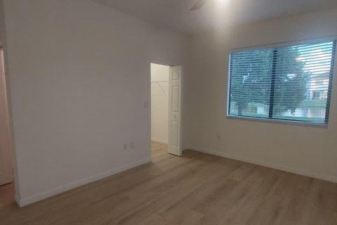 House in Ave Maria, Florida 3 bedrooms, 141.68 sq.m. № 2387922 - photo 17