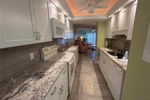Condominio en alquiler en Bradenton, Florida, 2 dormitorios, 118.17 m2 № 2109637 - foto 4