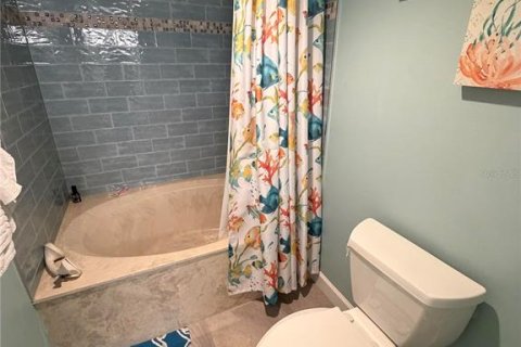 Condominio en alquiler en Bradenton, Florida, 2 dormitorios, 118.17 m2 № 2109637 - foto 11
