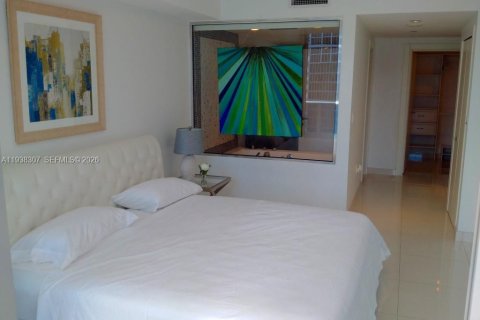 Condo in Miami, Florida, 2 bedrooms № 2152628 - photo 5