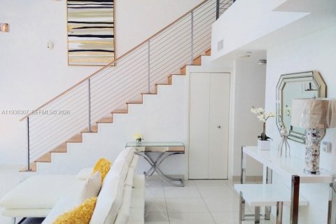 Condo in Miami, Florida, 2 bedrooms № 2152628 - photo 22