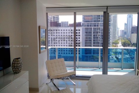 Condo in Miami, Florida, 2 bedrooms № 2152628 - photo 17