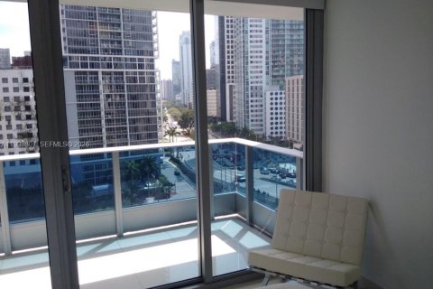 Condo in Miami, Florida, 2 bedrooms № 2152628 - photo 10