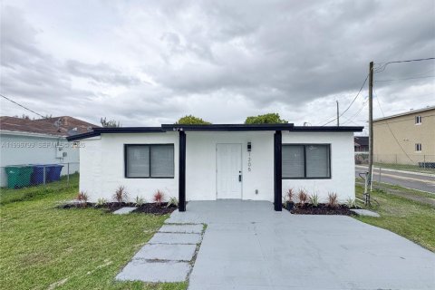 Villa ou maison à Florida City, Floride 3 chambres, 150.22 m2 № 2059208