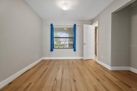 Casa en venta en Orlando, Florida, 4 dormitorios, 198.16 m2 № 2277582 - foto 14
