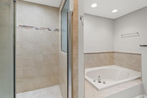 Casa en venta en Orlando, Florida, 4 dormitorios, 198.16 m2 № 2277582 - foto 24