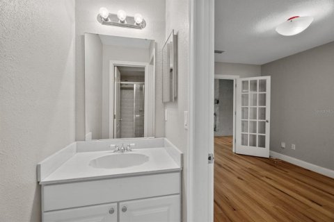Casa en venta en Orlando, Florida, 4 dormitorios, 198.16 m2 № 2277582 - foto 19