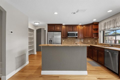 Casa en venta en Orlando, Florida, 4 dormitorios, 198.16 m2 № 2277582 - foto 5