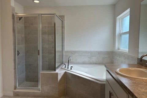 House in Frostproof, Florida 3 bedrooms, 164.99 sq.m. № 1553257 - photo 11