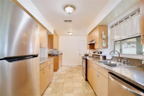 House in Lakeland, Florida 3 bedrooms, 162.39 sq.m. № 1721993 - photo 8