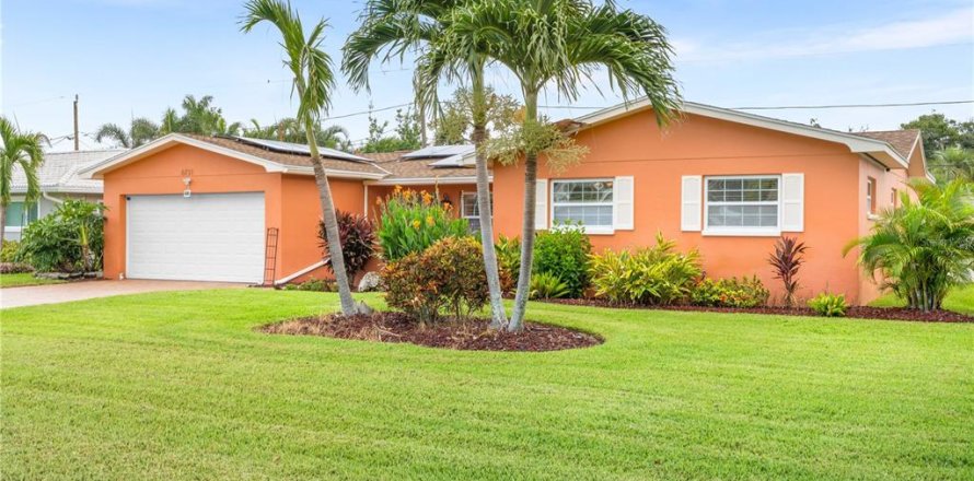 Casa en Saint Petersburg, Florida 4 dormitorios, 160.72 m2 № 1873329