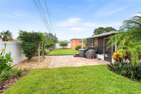 Casa en venta en Saint Petersburg, Florida, 4 dormitorios, 160.72 m2 № 1873329 - foto 26