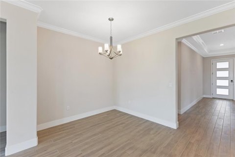 House in Ocala, Florida 2 bedrooms, 191.29 sq.m. № 1856035 - photo 6