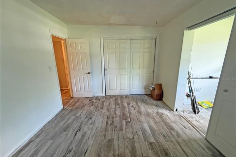 House in Punta Gorda, Florida 4 bedrooms, 139.35 sq.m. № 1913699 - photo 15
