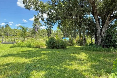 House in Punta Gorda, Florida 4 bedrooms, 139.35 sq.m. № 1913699 - photo 25