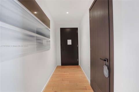 Купить кондоминиум в Майами, Флорида 2 спальни, 75.99м2, № 1968408 - фото 22