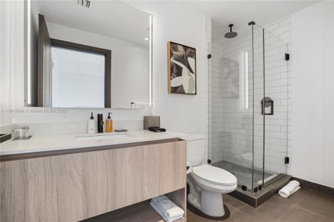 Купить кондоминиум в Майами, Флорида 2 спальни, 75.99м2, № 1968408 - фото 20