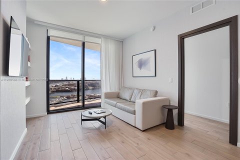 Купить кондоминиум в Майами, Флорида 2 спальни, 75.99м2, № 1968408 - фото 7