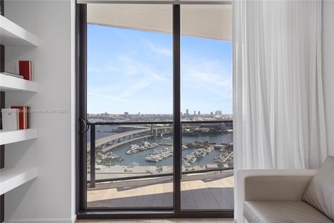 Купить кондоминиум в Майами, Флорида 2 спальни, 75.99м2, № 1968408 - фото 9