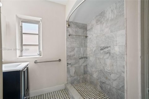 Villa ou maison à louer à Miami, Floride: 3 chambres, 114.46 m2 № 2076163 - photo 20