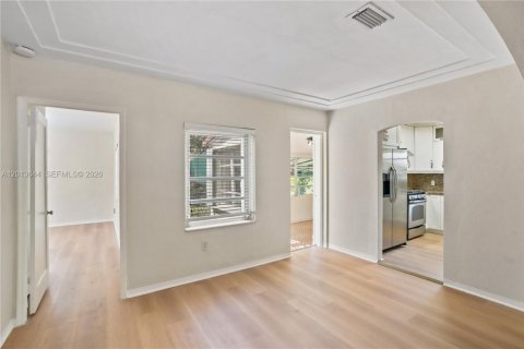 Villa ou maison à louer à Miami, Floride: 3 chambres, 114.46 m2 № 2076163 - photo 10
