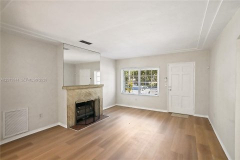 Villa ou maison à louer à Miami, Floride: 3 chambres, 114.46 m2 № 2076163 - photo 9