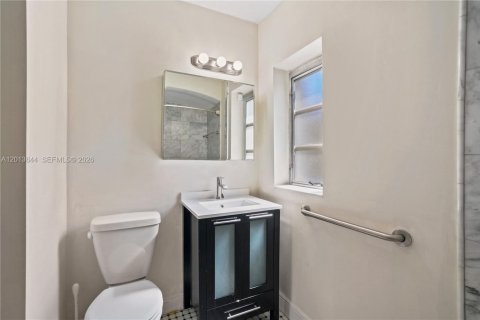 Villa ou maison à louer à Miami, Floride: 3 chambres, 114.46 m2 № 2076163 - photo 21