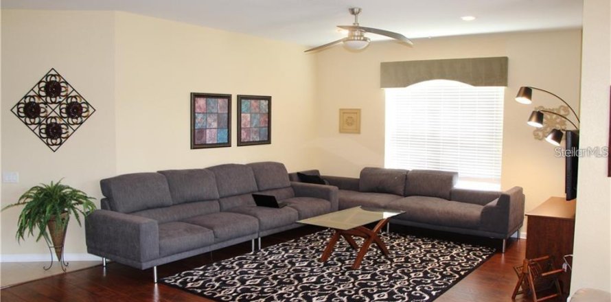 Condominio en Orlando, Florida, 3 dormitorios  № 1888478