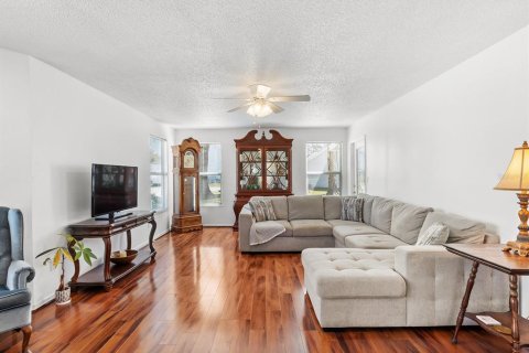 Condo in Orlando, Florida, 2 bedrooms  № 1718353 - photo 3