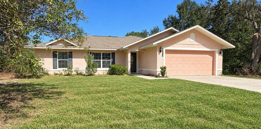 Villa ou maison à Citrus Springs, Floride 3 chambres, 129.13 m2 № 2416598