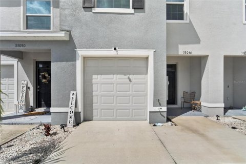 Townhouse in Wesley Chapel, Florida 3 bedrooms, 155.43 sq.m. № 2231530 - photo 3