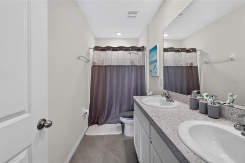 Townhouse in Wesley Chapel, Florida 3 bedrooms, 155.43 sq.m. № 2231530 - photo 29