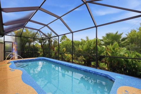 House in Port Charlotte, Florida 3 bedrooms, 164.72 sq.m. № 2204906 - photo 29