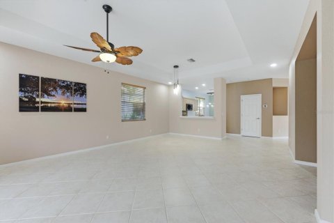 House in Port Charlotte, Florida 3 bedrooms, 164.72 sq.m. № 2204906 - photo 9