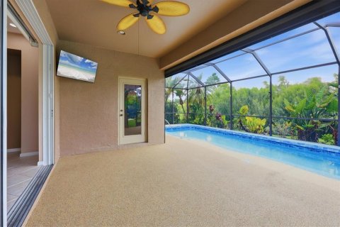 House in Port Charlotte, Florida 3 bedrooms, 164.72 sq.m. № 2204906 - photo 28
