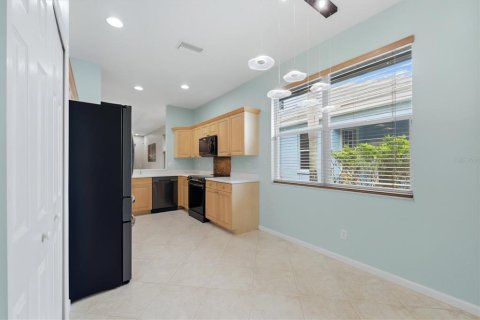 House in Port Charlotte, Florida 3 bedrooms, 164.72 sq.m. № 2204906 - photo 15