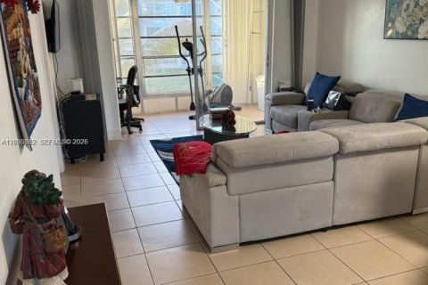 Condominio en venta en Sunrise, Florida, 2 dormitorios, 78.97 m2 № 2153910 - foto 6