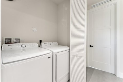 Casa en venta en Key Largo, Florida, 5 dormitorios, 197.79 m2 № 2056667 - foto 25