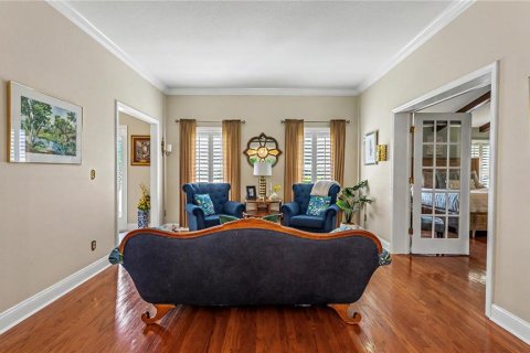 House in Lakeland, Florida 4 bedrooms, 340.12 sq.m. № 2316793 - photo 14