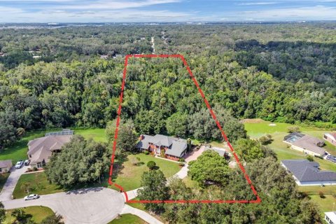 House in Lakeland, Florida 4 bedrooms, 340.12 sq.m. № 2316793 - photo 6