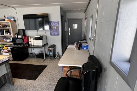 Купить коммерческую недвижимость в Орландо, Флорида № 2035519 - фото 30