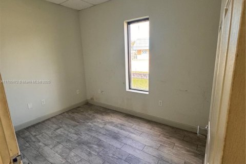 Купить коммерческую недвижимость в Орландо, Флорида № 2035519 - фото 20