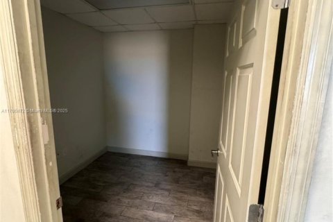 Купить коммерческую недвижимость в Орландо, Флорида № 2035519 - фото 19