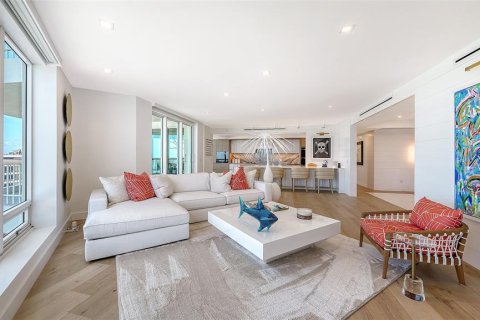 Condo in Longboat Key, Florida, 3 bedrooms  № 2306306 - photo 12