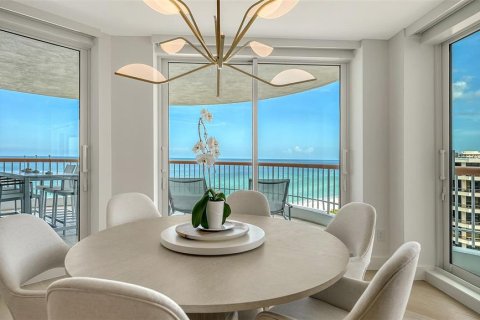 Condo in Longboat Key, Florida, 3 bedrooms  № 2306306 - photo 21