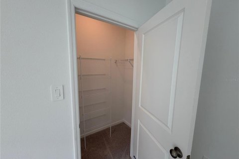 Casa en alquiler en Kissimmee, Florida, 3 dormitorios, 169.55 m2 № 2102879 - foto 18